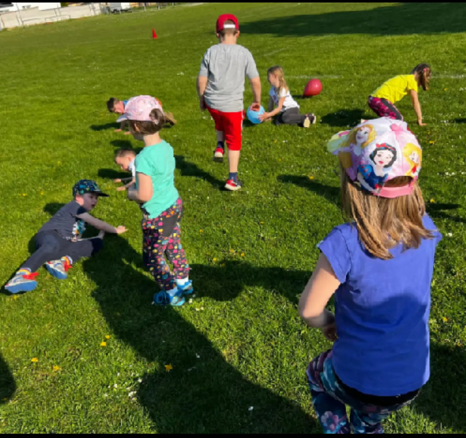 SV Schwarz-Gelb Radegast, Kinder spielen gemeinsam Fußball