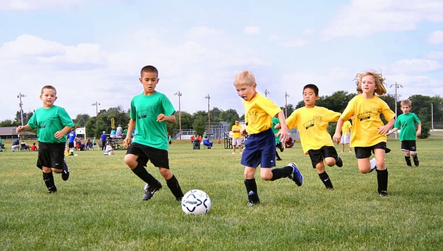 SV Schwarz-Gelb Radegast, Kinder spielen Fußball 